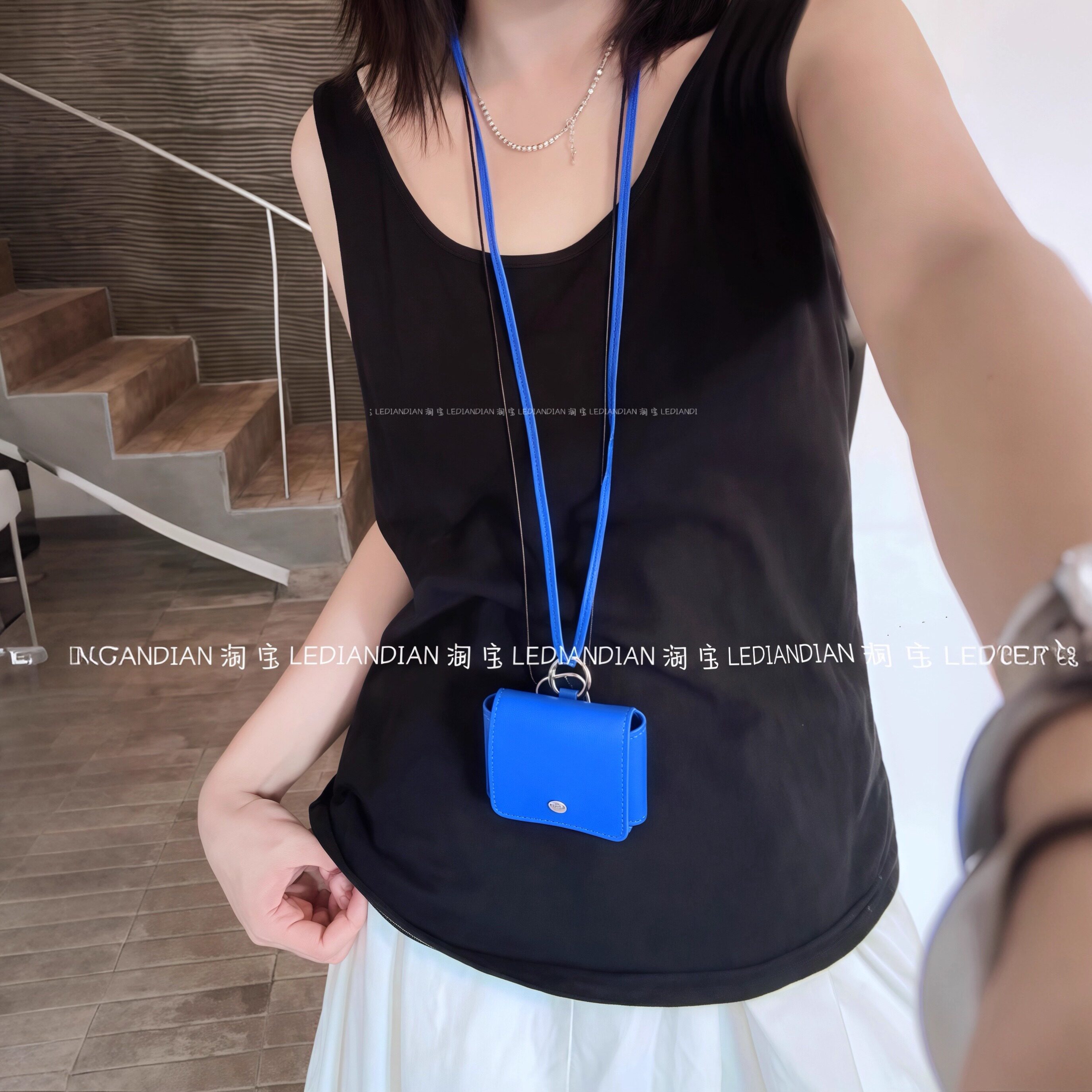 克莱因蓝！韩系穿搭点缀服饰搭配韩风挂脖耳机包零钱包钥匙小包包