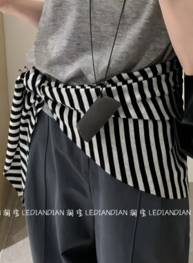 披肩+屁帘+围巾三用款！韩风服饰搭配保暖假领子显瘦叠穿三角巾