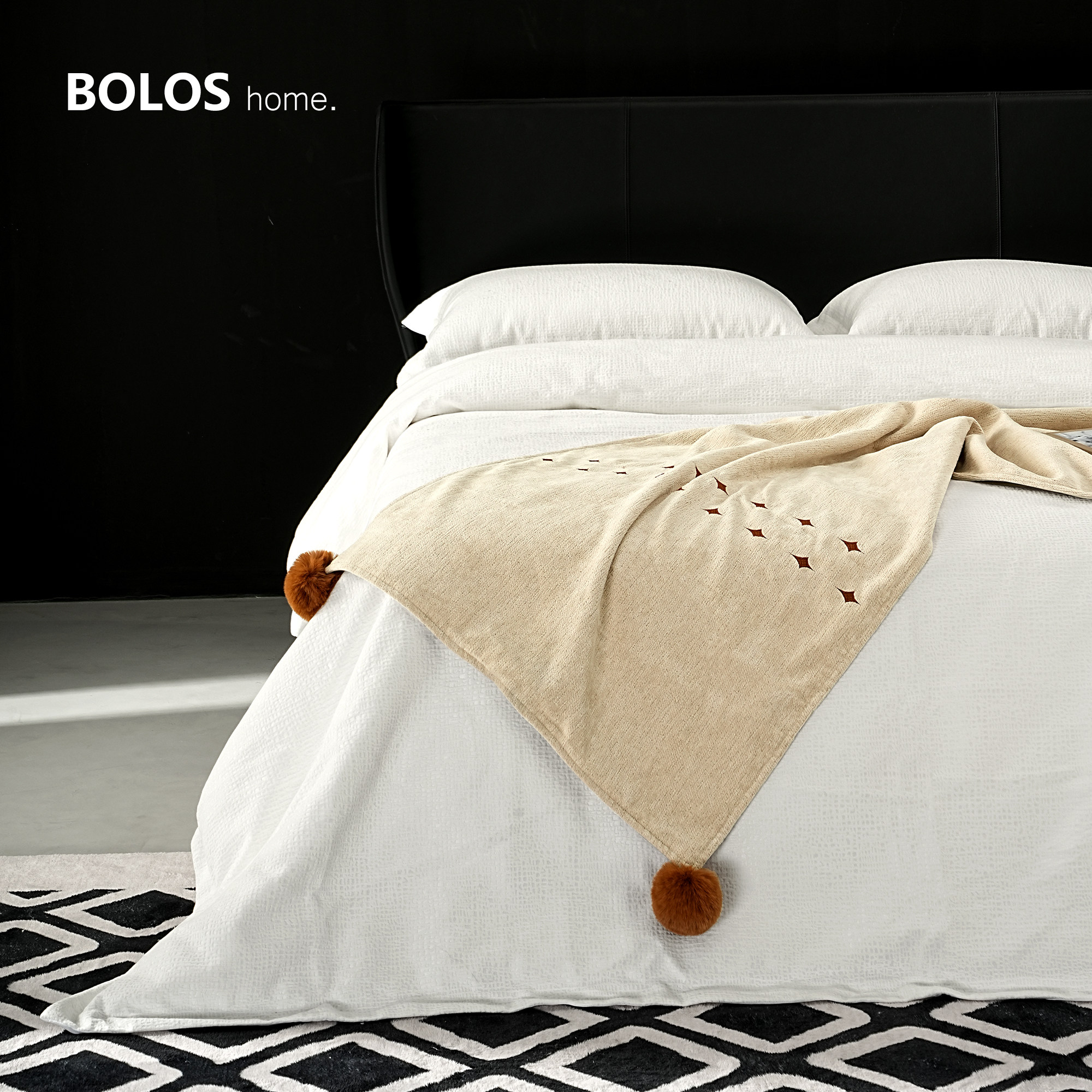 BOLOS HOME『星绒』轻奢床尾搭毯米色毛球装饰盖毯卧室高级感床旗
