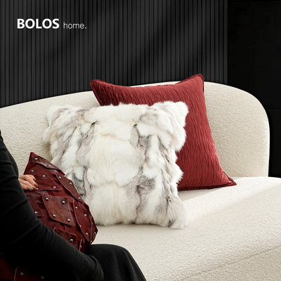 柏洛斯Dazzle『璀璨』现代轻奢风红色丝绒沙发卧室抱枕腰靠样板间