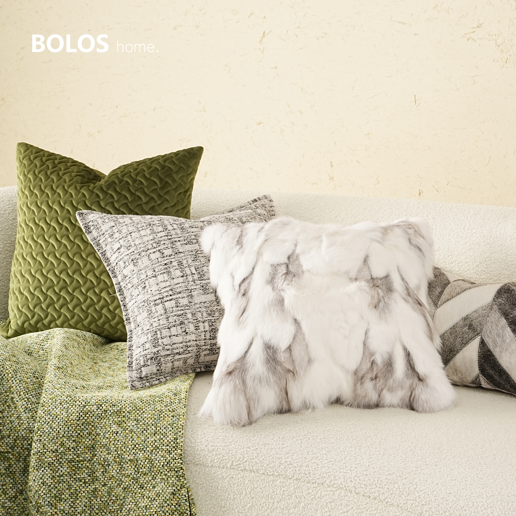 柏洛斯绿色样板间高级感轻奢靠垫