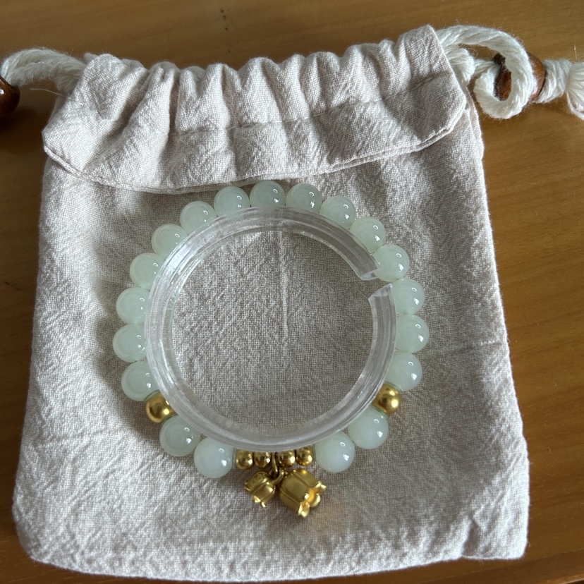 999足金铃兰花黄金手链女纯金和田玉手串转运珠七夕情人节送礼物