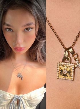 Holly同款~欧美锁扣方块十字架小众设计感项链百搭ins锁骨链