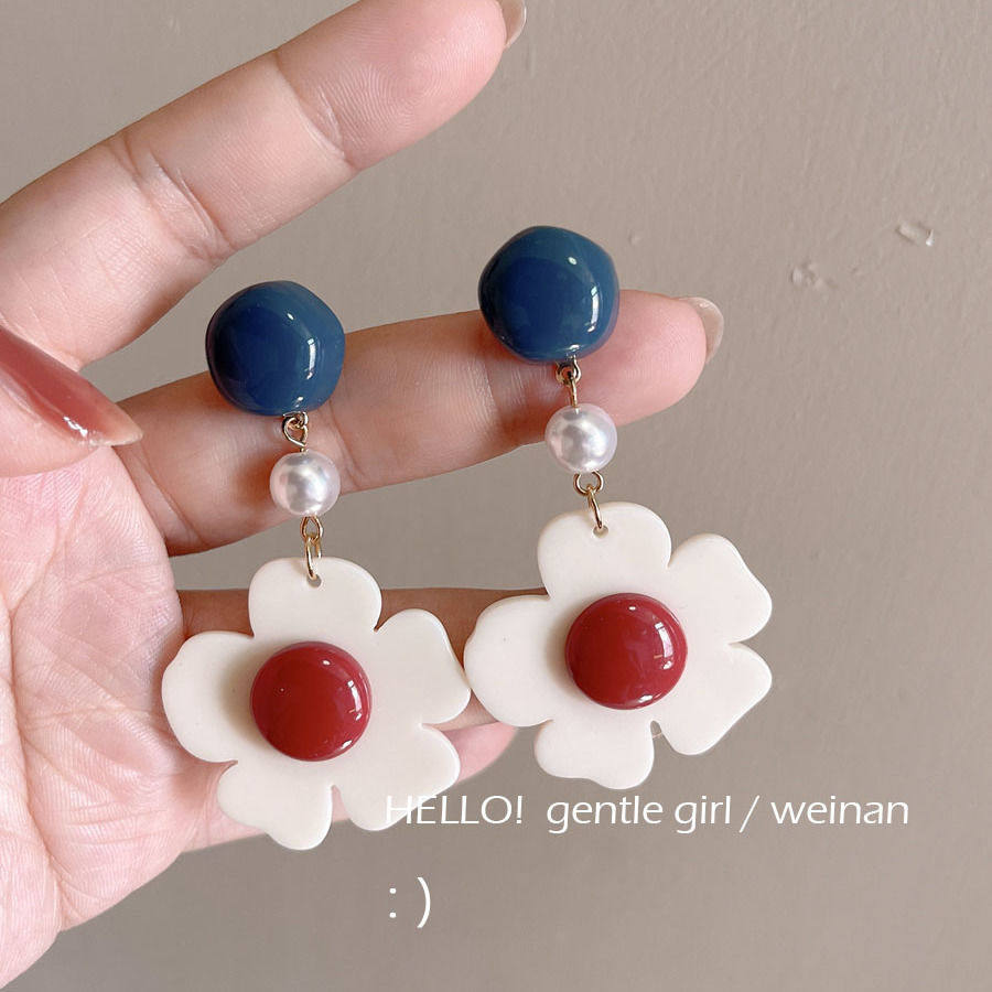 奶系复古港风耳钉醋酸小花超仙2024夏季新款潮时尚精致百搭耳饰品,饰品/流行首饰/时尚饰品新,耳钉,淘宝优惠券,粉丝福利购,淘宝优惠卷