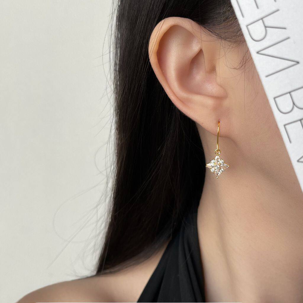 vintage轻中古风微镶锆石耳环几何芒星法式轻奢宫廷风高级感耳钉