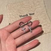 十字架吊坠耳圈耳钉女复古中古ins风耳扣小众设计高级感耳饰