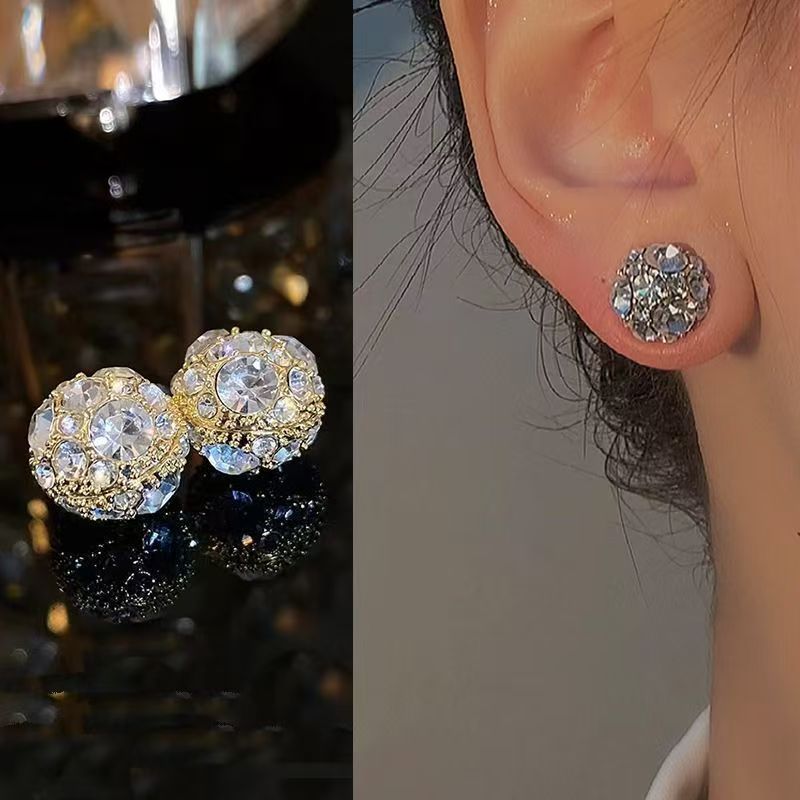 2025年新款潮无耳洞锆石磁吸耳夹