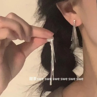 【疑似银河】银色线条流苏蚊香盘耳夹清冷耳环
