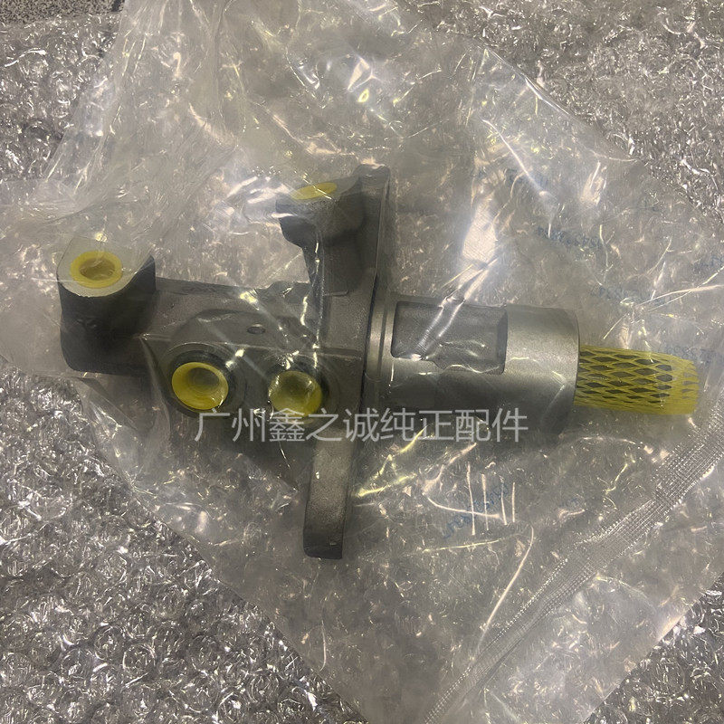 雪佛兰10新赛欧刹车总泵 科鲁兹英朗新君威君越迈锐宝制动器总泵