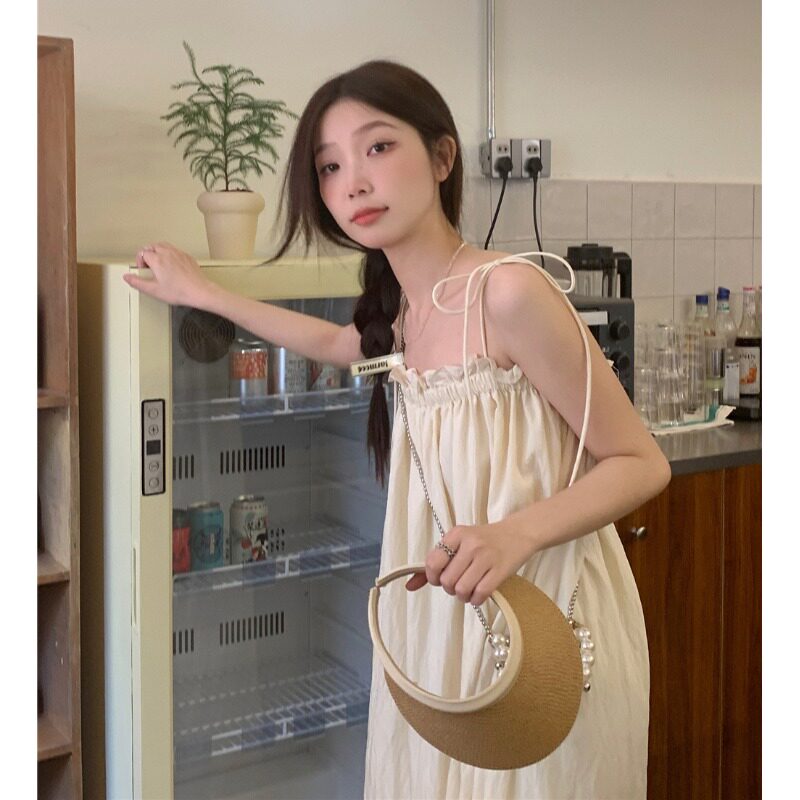 简约休闲绿色宽松吊带连衣裙女春