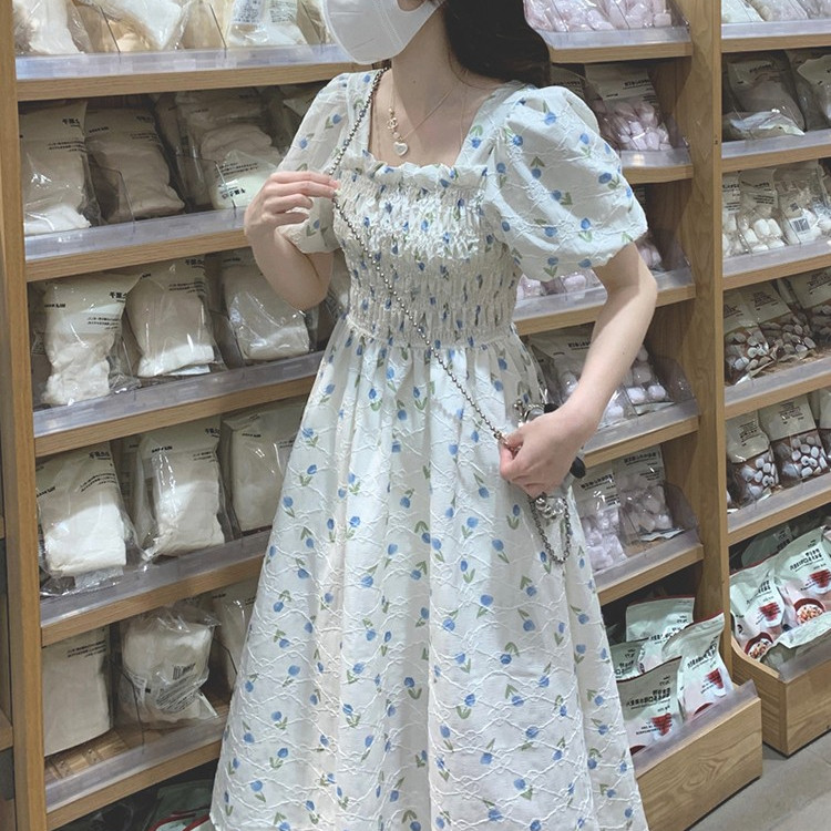 茶歇法式碎花连衣裙女夏小个子气