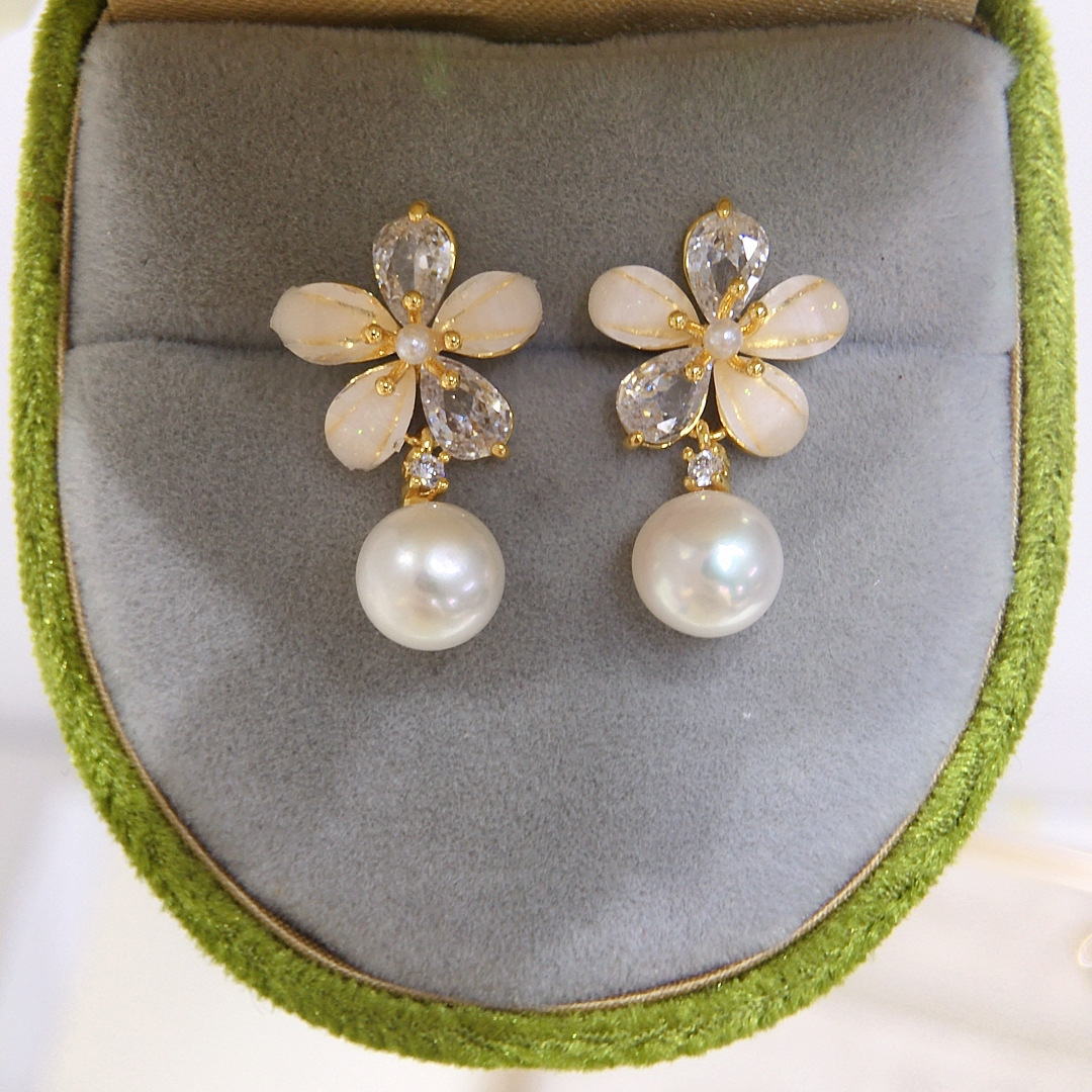 5A天然淡水珍珠耳钉女精致灵动花朵珍珠耳环S925纯银耳针礼物