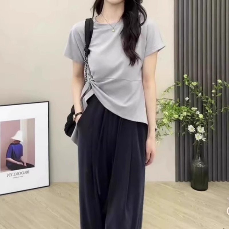 胖MM大码女装短袖T恤上衣2025新款美式设计感绝美减龄正肩不规则