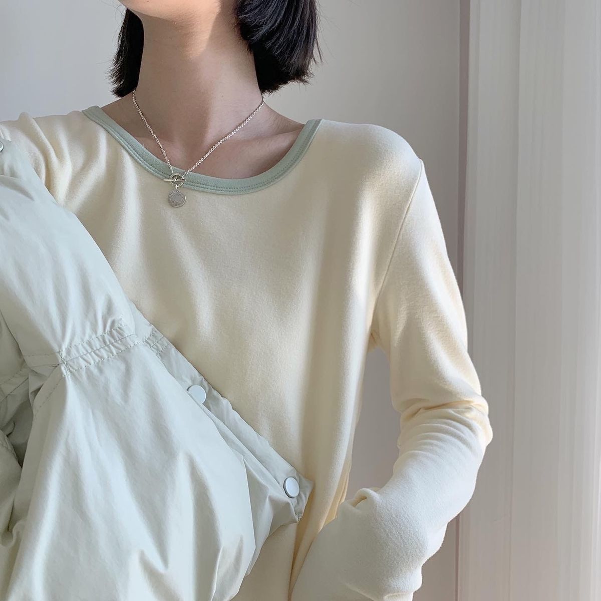 奶油拼色磨毛德绒自发热打底衫女秋冬季加厚修身圆领百搭长袖T恤