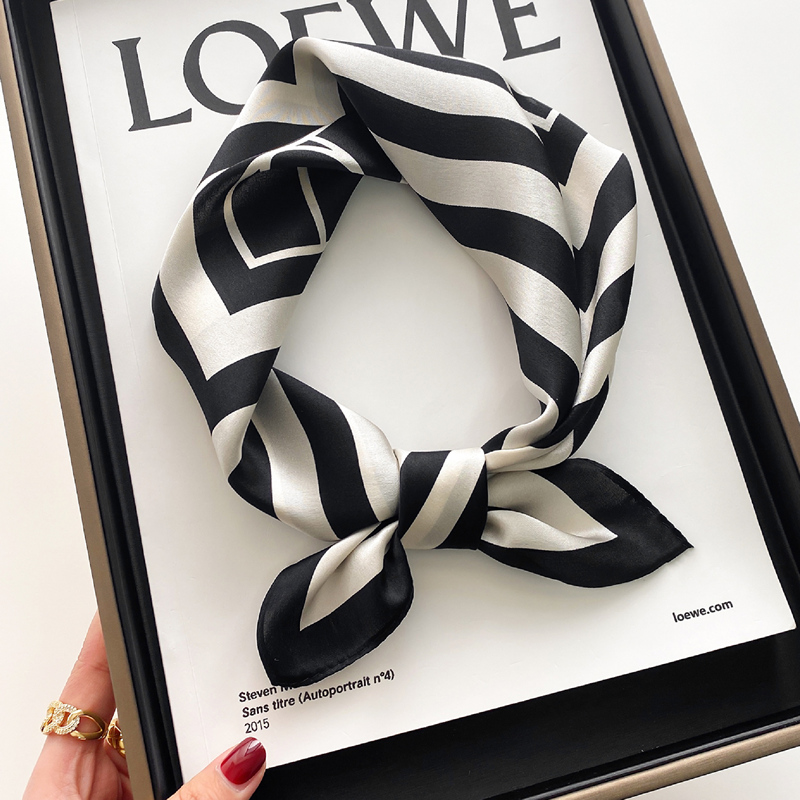 杭州丝绸女春秋百搭黑白条纹装饰围巾小领巾桑蚕丝真丝丝巾小方巾