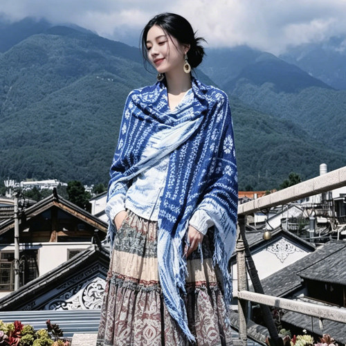 民族风丝巾女扎染蓝色流苏防晒披肩云南川西旅游披风2026新款围巾