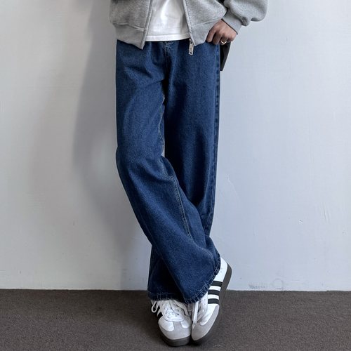 复古水洗深蓝色宽松直筒牛仔裤