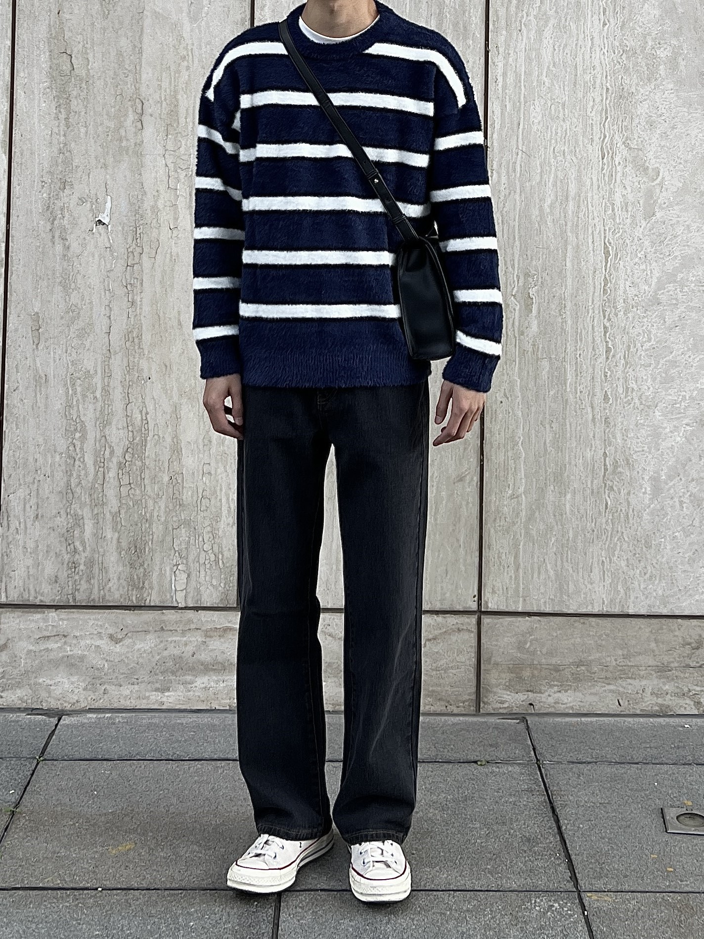 宽松直筒水洗烟灰色牛仔裤