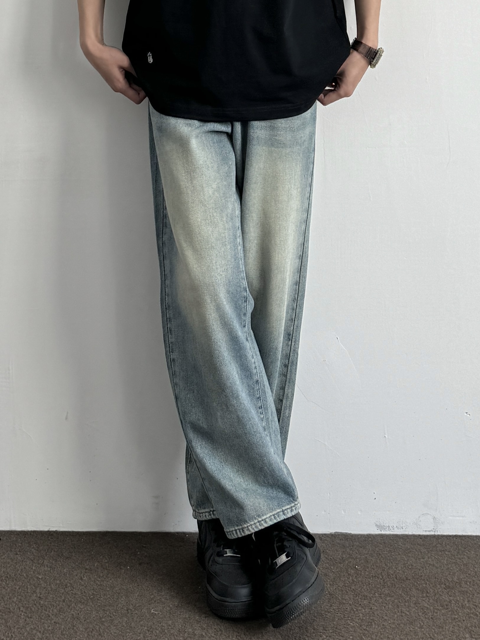 复古水洗蓝直筒牛仔裤