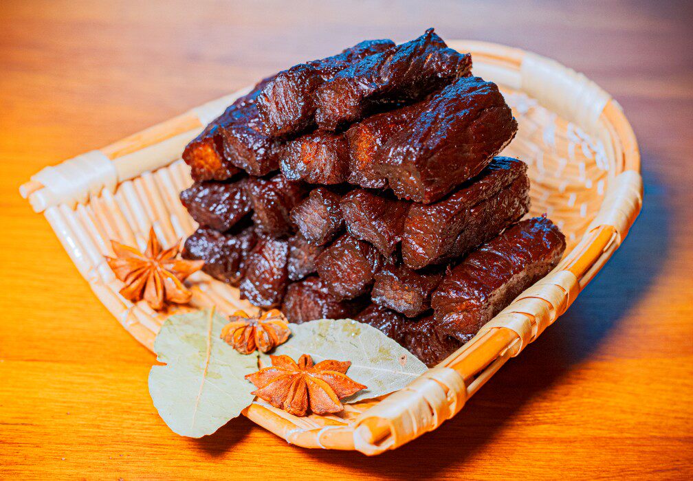 烈扎阿布传统全瘦牛肉干原味/麻辣/辣孜然拍一发四/600克手工炭烤