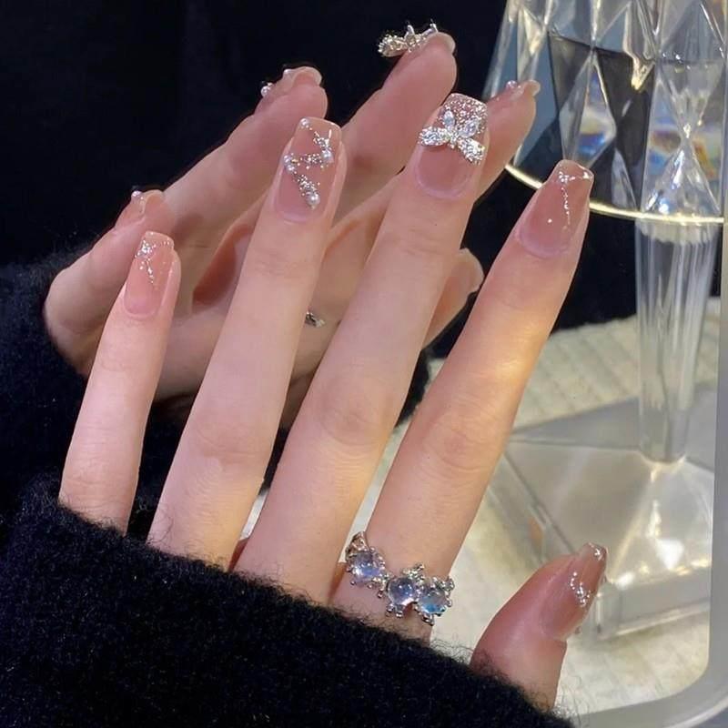 穿戴甲新娘婚纱照美甲成品孕妇可用结婚中长短款假指甲贴片可拆卸