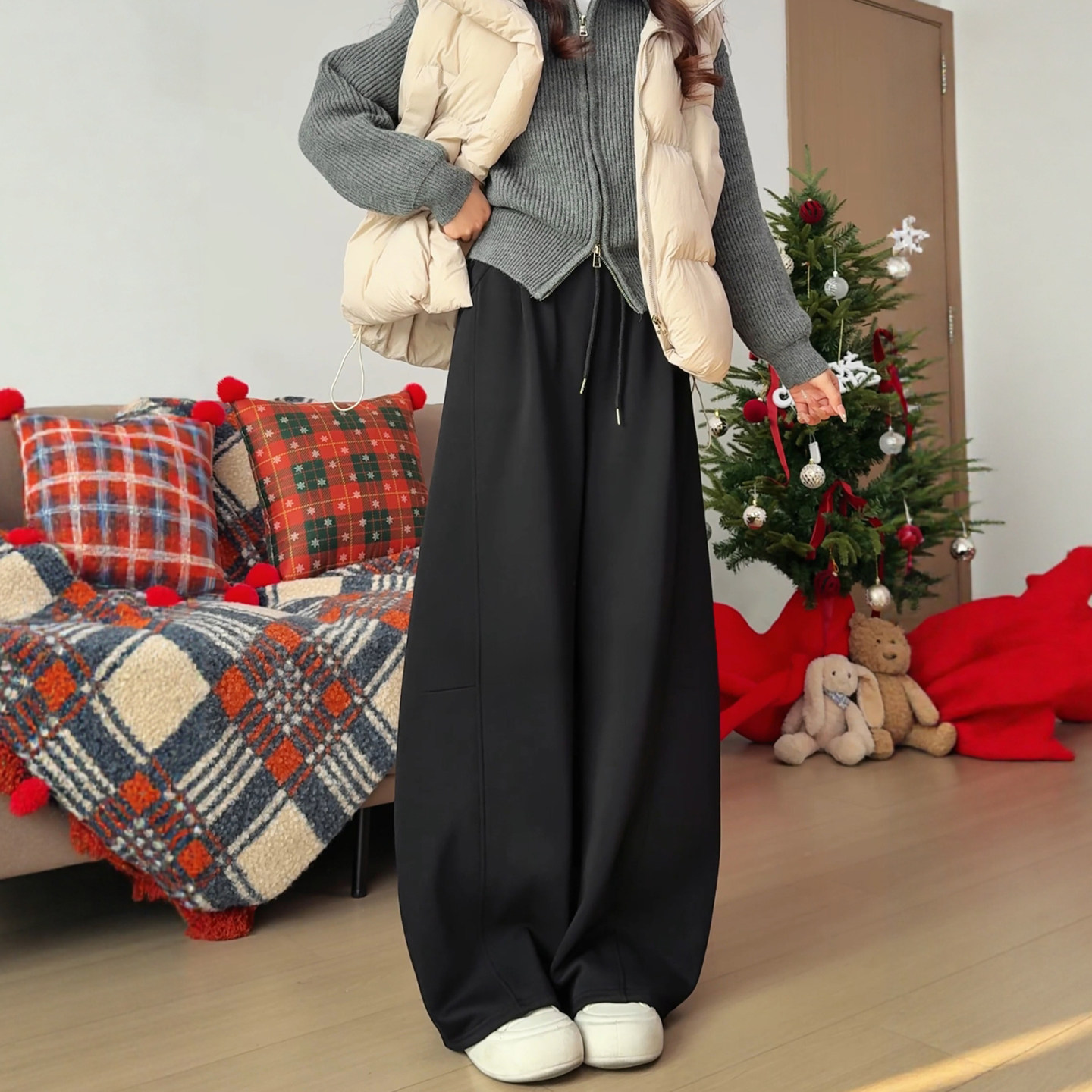 羊羔绒运动裤女秋冬季2025新款加绒加厚保暖棉裤大码胖mm弯刀卫裤,女装/女士精品,休闲裤,淘宝优惠券,粉丝福利购,淘宝优惠卷