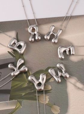 热卖26个英文字母吊坠嘻哈银色胖