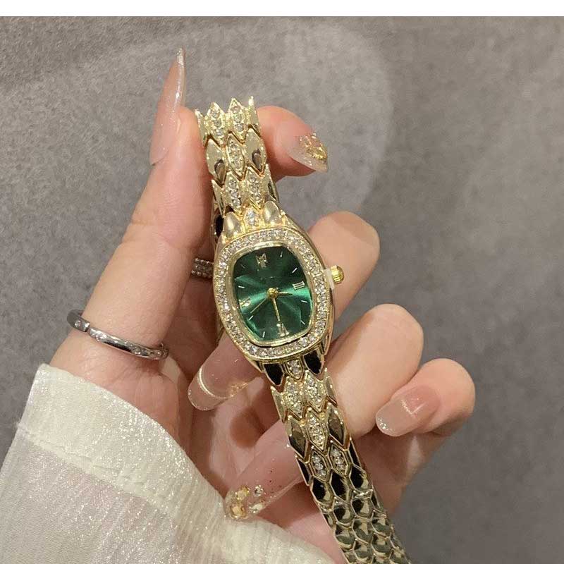 新款轻奢手环镶钻装饰手表女款高级感复古满天星石英表高级感手链