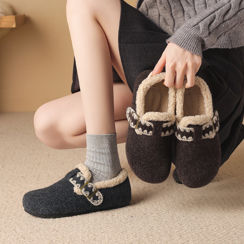 ZHR则则甜美百搭加绒毛毛鞋女2025冬季新款平底舒适上班通勤女鞋