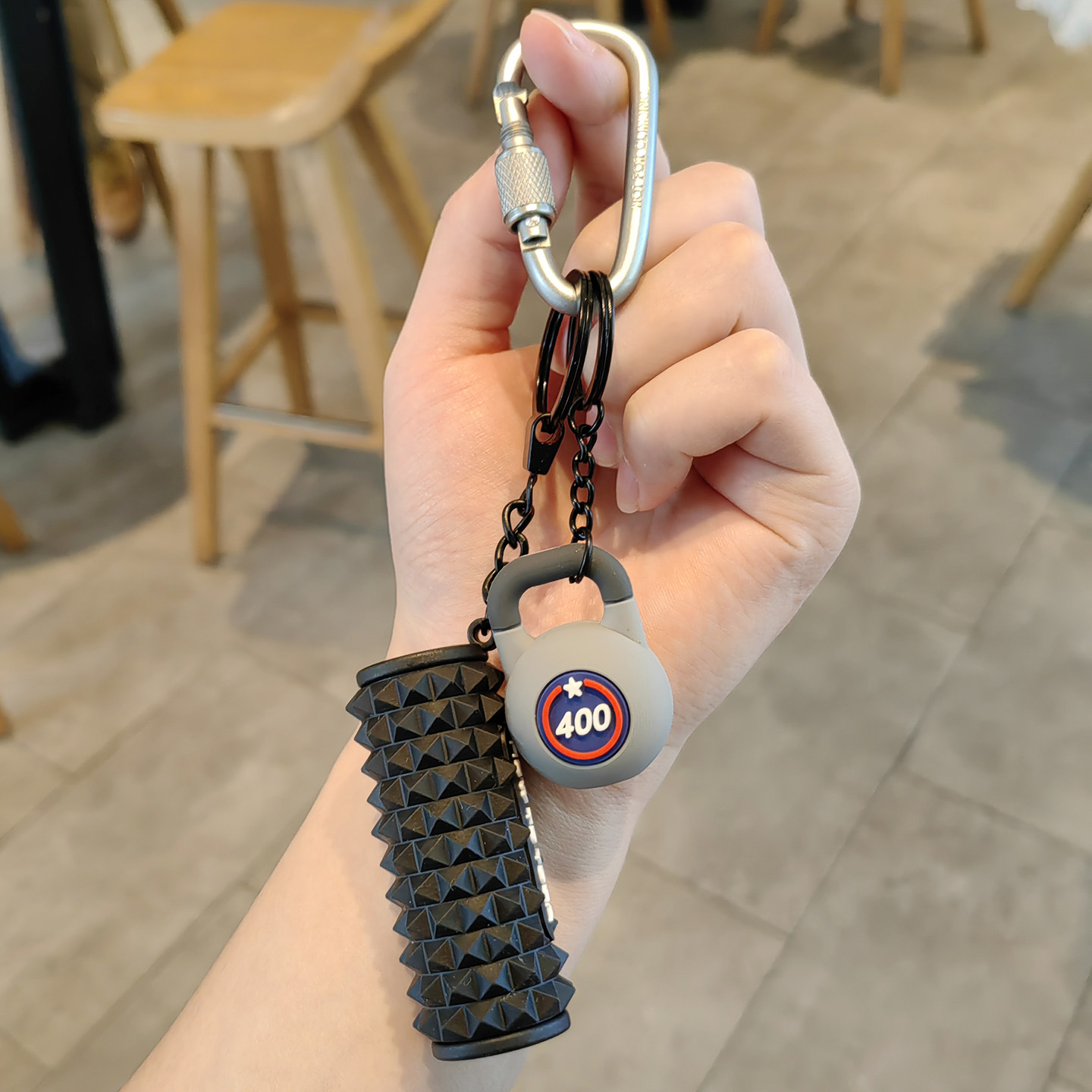 健身运动风泡沫轴哑铃壶铃钥匙扣书包男女创意趣味挂件迷你小礼品