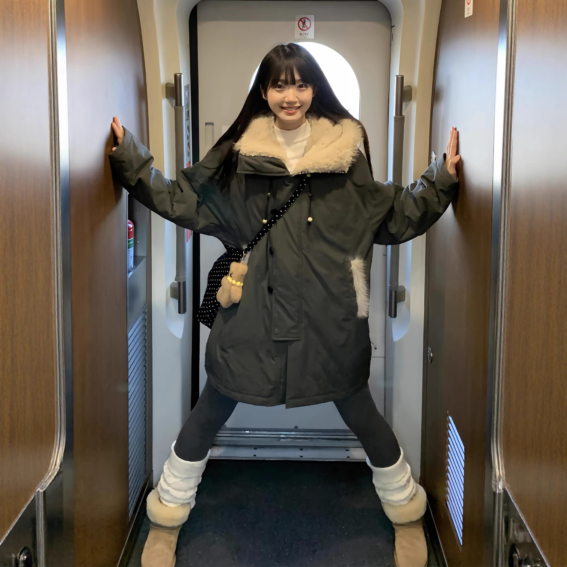 中长款风衣棉袄外套2025新款毛领工装棉衣棉服女冬季羊羔毛派