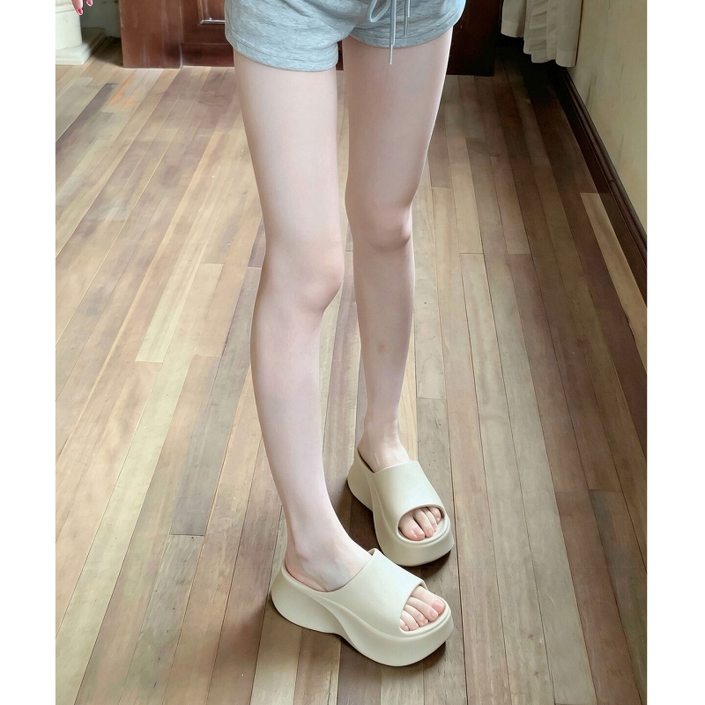 拖鞋女外穿夏增高带足弓支撑的厚底拖鞋室内家居外穿防滑轻音eva