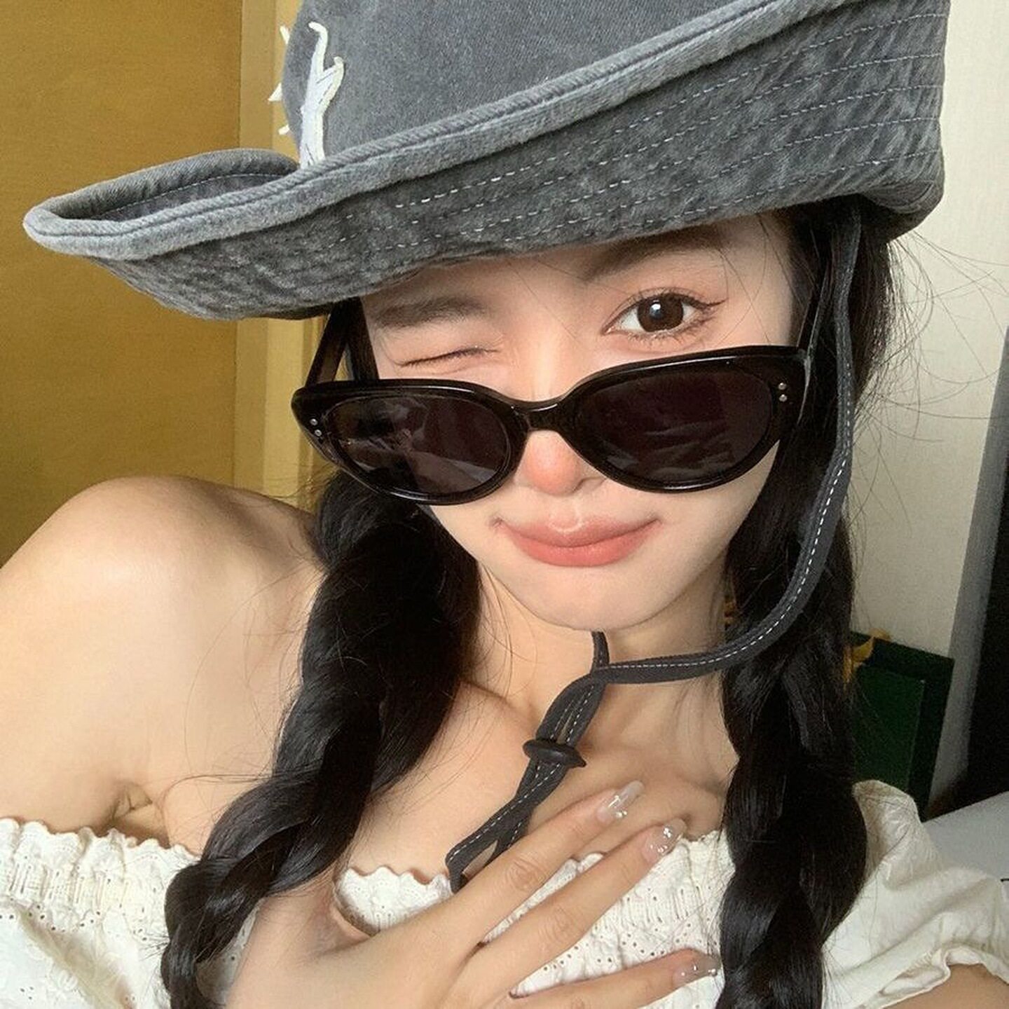 黑色墨镜女高级感猫眼墨镜女高级感复古防紫外线太阳眼镜无度数图片