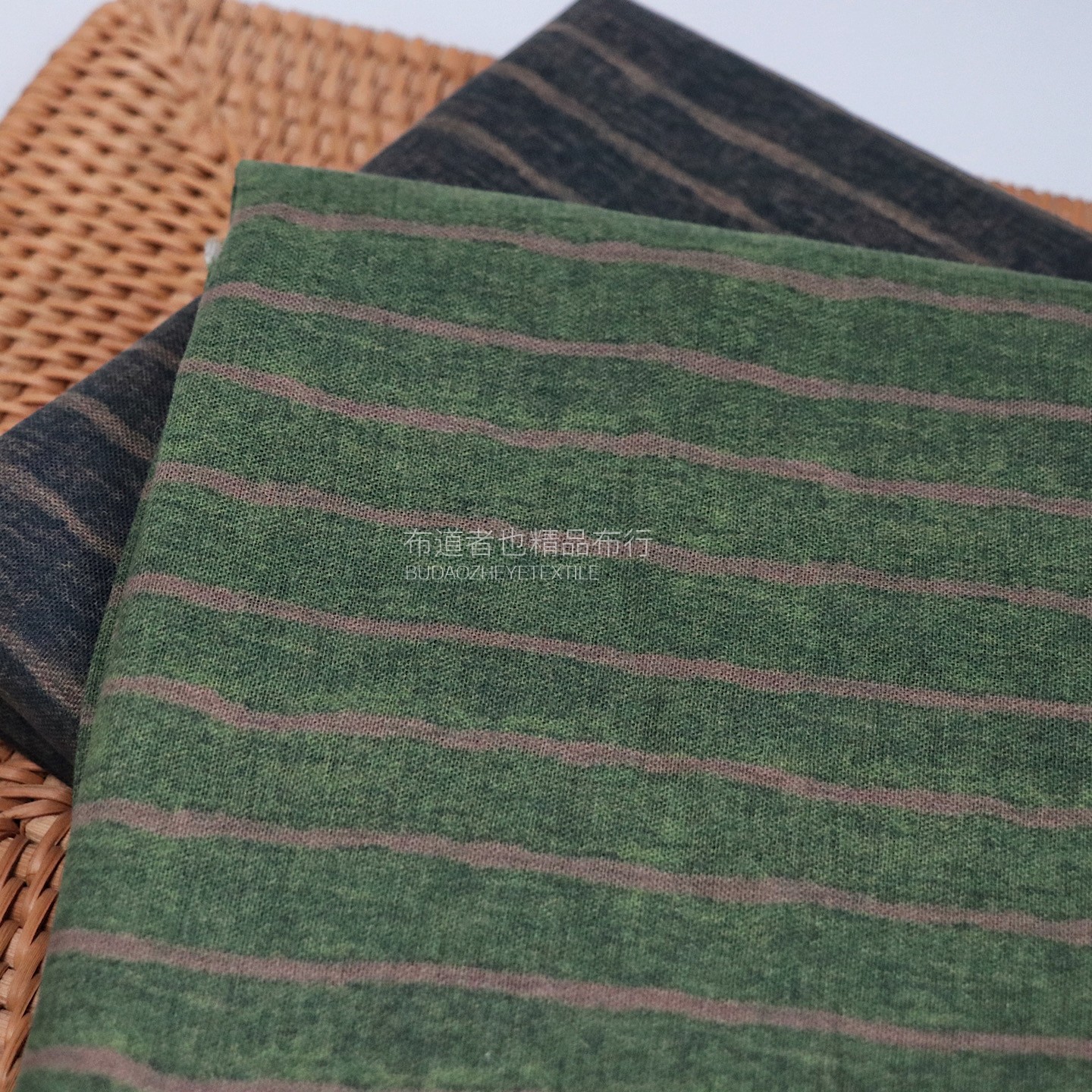 抹茶绿深灰色20支纯棉竖条纹印花布料 筋骨感春夏复古连衣裙面料