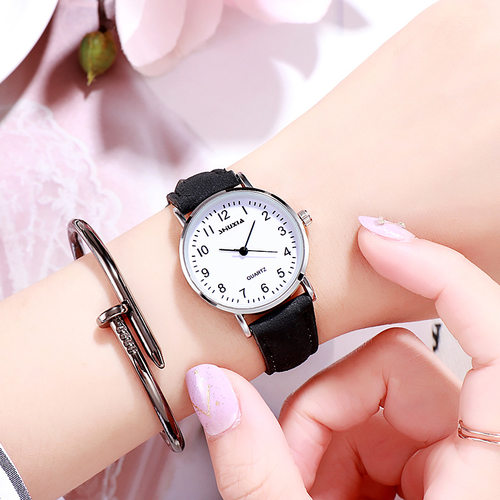 法国小众手表女学生韩版简约森系ins风百搭学院风复古文艺小表盘