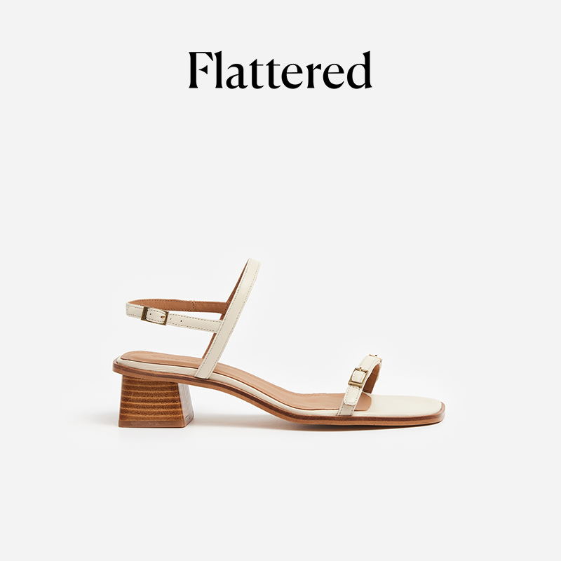 Flattered女士一字式扣带凉鞋