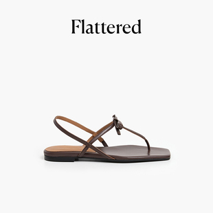 新款 蝴蝶结细带平底夹趾罗马凉鞋 Sina女士真皮方头凉鞋 Flattered