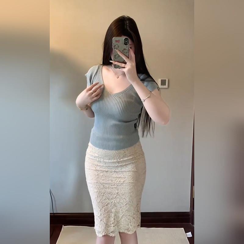 微胖纯欲风修身v领短袖针织上衣女夏季御姐气质蕾丝包臀半裙套装