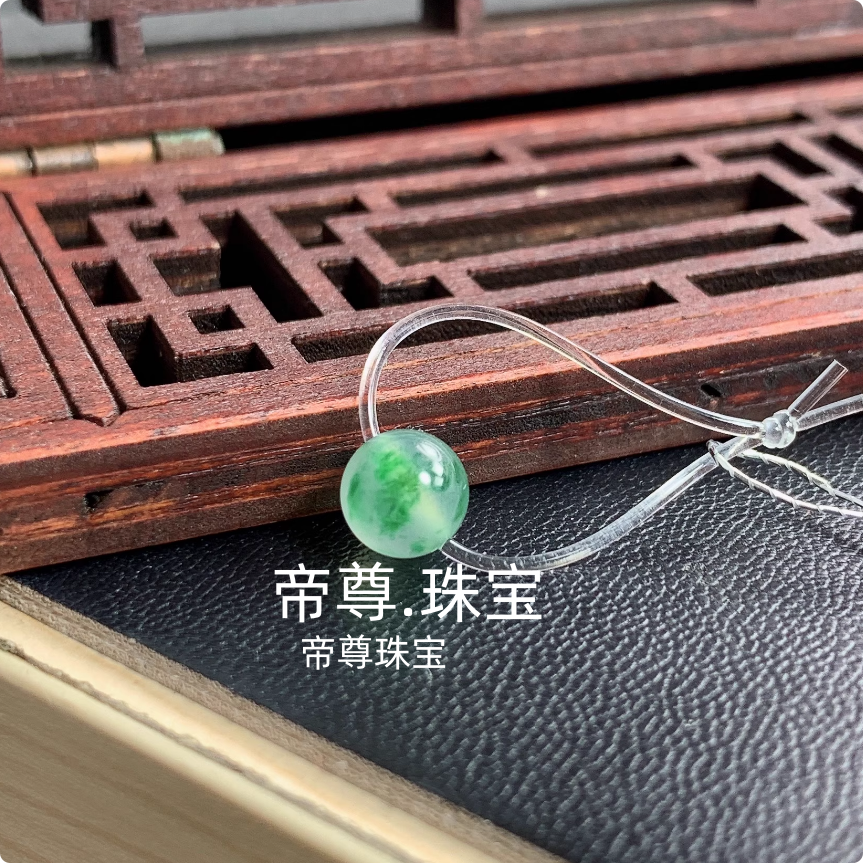 白冰种飘绿花男女款DIY玉石手串