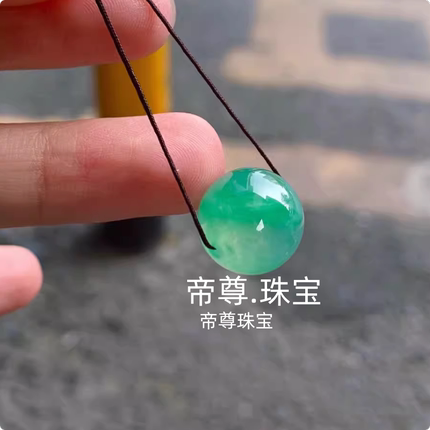 缅甸天然翡翠老坑种白冰种飘绿花圆珠子玉石单珠散珠珠宝转运珠