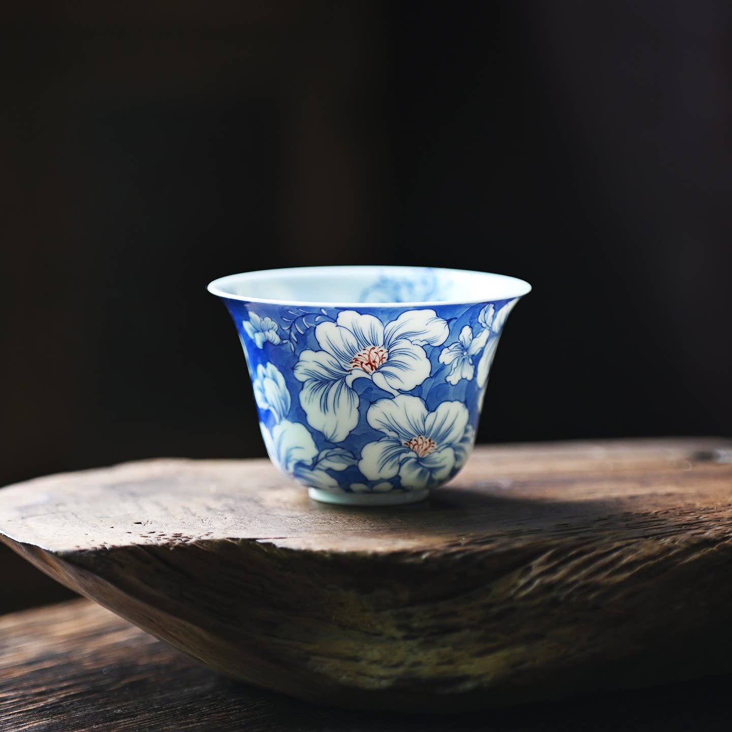 卿山栖云不烫手青花手绘鸢尾花品茗杯纯手工功夫花卉主人杯茶杯