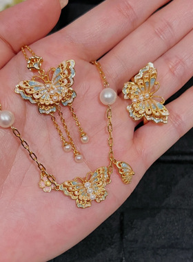 法国Gentle Motto新中式幻彩珐琅蝴蝶珍珠项链手链    高品质