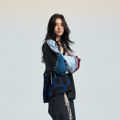 SAME FLOW  秋季氛围感色块拼接乌梅子酱色梅花鹿毛衣