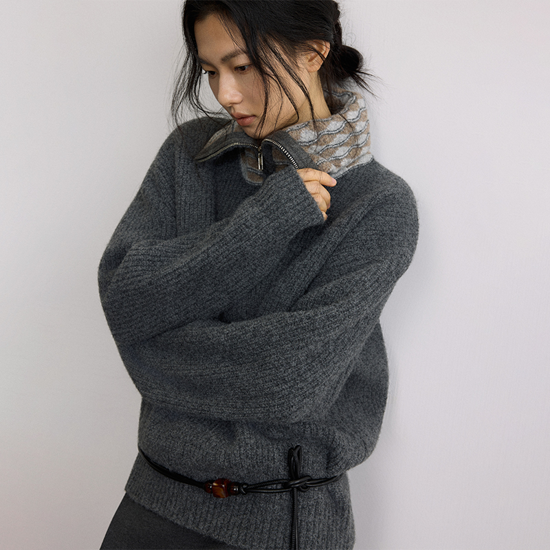 SAMEFLOW 别致复古元素柔软保暖翻领设计亲肤舒适羊毛拉链毛衣女
