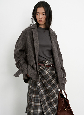 SAMEFLOW 自然触感穿孔腰带斜纹纱线细腻开襟落肩版型羊毛短大衣