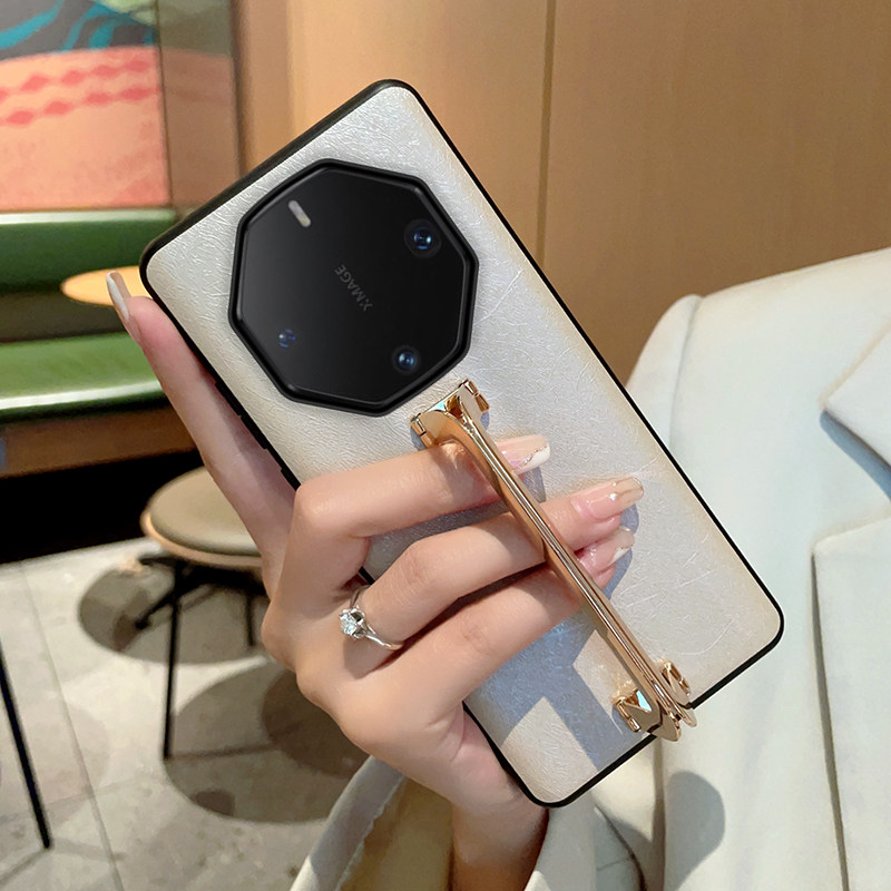 适用华为mate60rs非凡大师手机壳蚕丝纹mate70rs非凡大师保护套防摔网红ins轻奢方扣支架皮纹创意简约