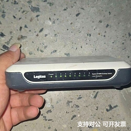可议价-Logitec 8口百兆交换机型号LAN-SW08/PH有需