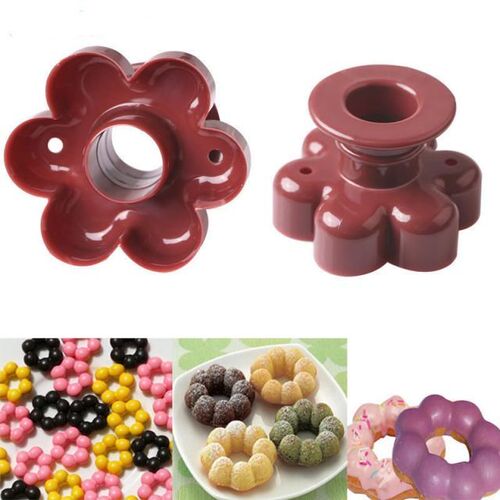 1pc Plastic Waffle Donut Maker Cutter Flower Shape Dispenser