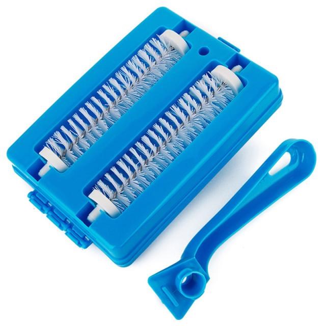 Handheld Carpet Brush Pet Hair Debris Dust Brush Roller Swee