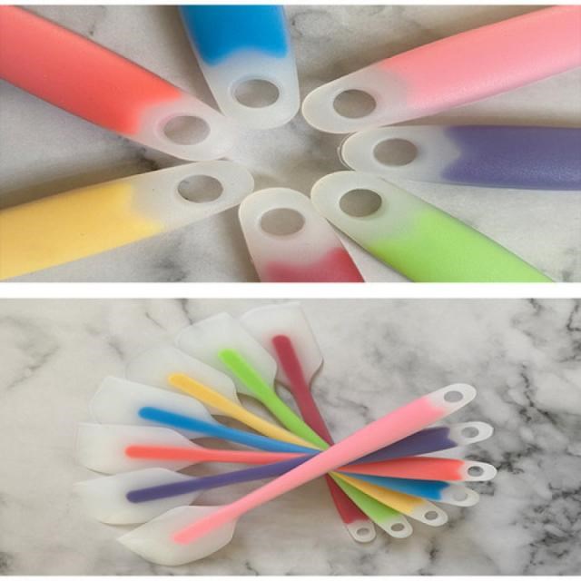 Translucent silicone scraper baking tool cake cream spatula